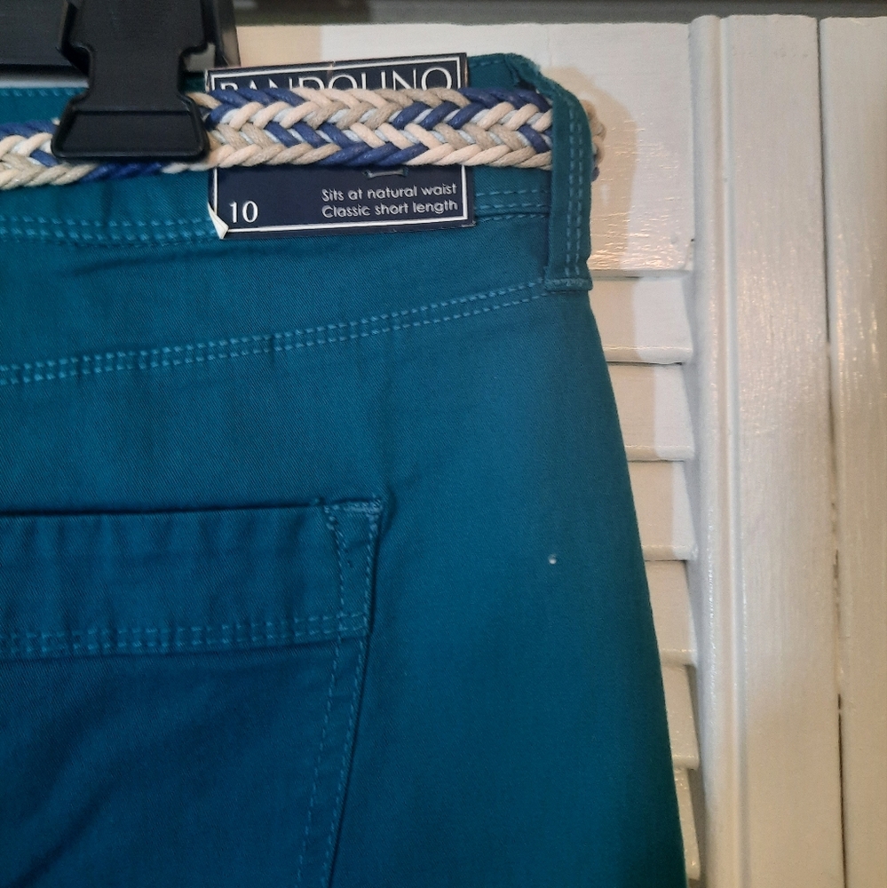 Bandolino classic amalia stretch belted shorts sz 10 NWT *D6 - Picture 2 of 6